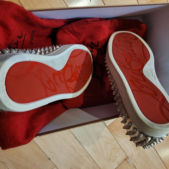 Christian Louboutin Spiky Silver Woman's Roller Boat flat shoe - Picture 5 of 16